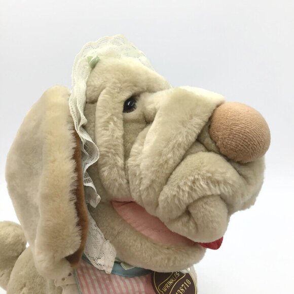 Ganz Bros 10" Wrinkles the Dog Plush Tan Brown Sitting w/ Bonnet Bib Collar 1981 - Picture 3 of 11